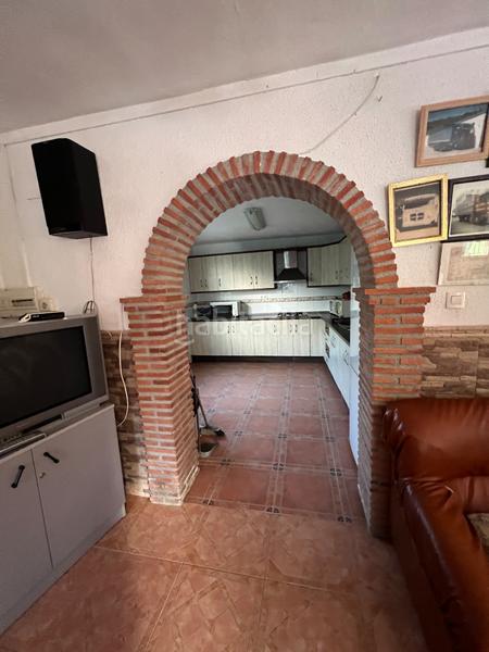 Foto 6419b6a6-d797-400e-bc93-8cff9c40def7. Masia amb xemeneia calefacció aparcament piscina a Órgiva