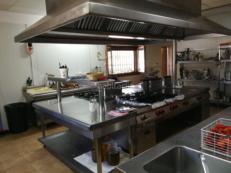 Foto 140e4e22-71a9-410d-ad52-4d9e792d7faf. Edifici a calle santisima trinidad 12 a Órgiva