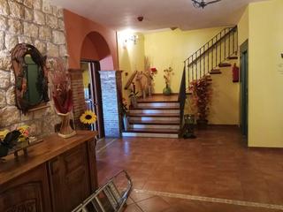 Edificio in Calle santisima trinidad 12. Restaurante rural en la falda de sierra de lujar