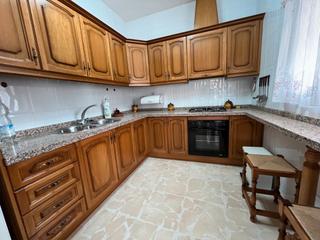 Casa adossada a Órgiva. Dos casas de pueblo una habitable