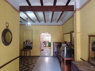 Casa adossada a La Bosca. Casa a reformar