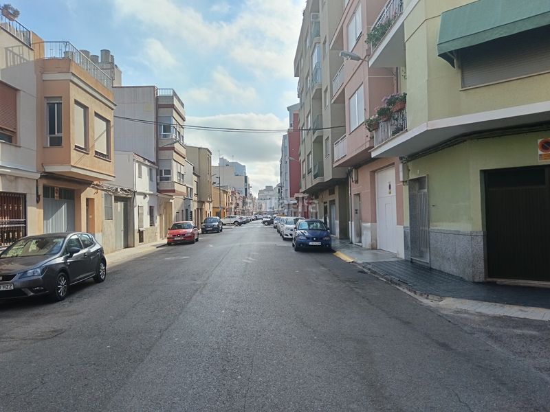 Foto e7f09003-ab87-4322-9e49-963f8ca45183. Casa adossada amb xemeneia a La Bosca Burriana