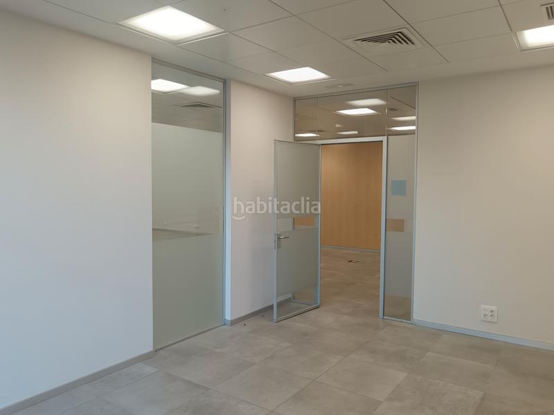 Foto 7b2df7b8-dad5-41b3-aa35-2cc374ea1c45. Local comercial a Avenida Alemania-Italia Villarreal / Vila - real