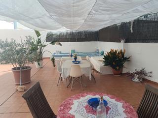 Pis en Camino de Onda-Salesianos. Piso con terraza