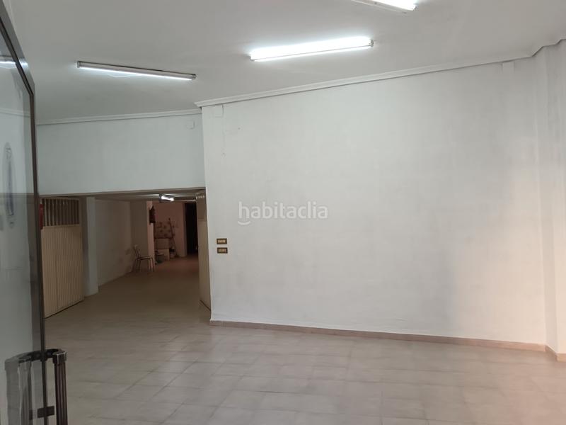 Foto d295039f-0120-4b83-aeea-c6ad7053b95f. Local comercial a Avenida Alemania-Italia Villarreal / Vila - real