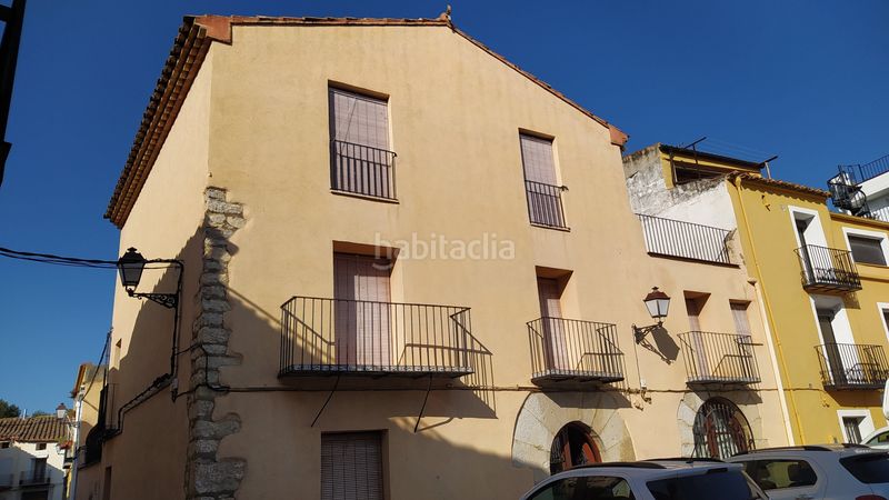 Foto 419b5b0f-f745-4f5d-8ec0-19dbf3c371a0. Casa adossada amb xemeneia calefacció a Salzadella (la)