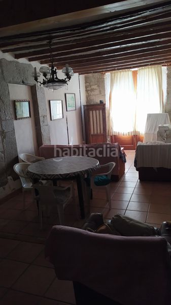 Foto a2ea9b66-e444-4230-bd4f-c882d5d42923. Casa adossada amb xemeneia calefacció a Salzadella (la)