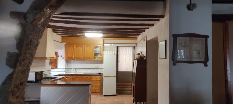 Foto d31a5d1a-3afb-47c5-9f03-08bfb3807498. Casa adossada amb xemeneia calefacció a Salzadella (la)