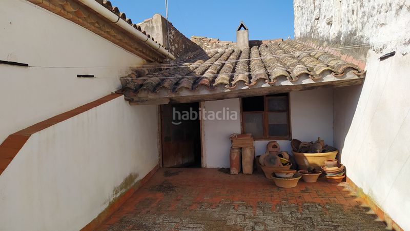 Foto d5f85375-9840-411d-a075-12fe878d3393. Casa adossada amb xemeneia calefacció a Salzadella (la)