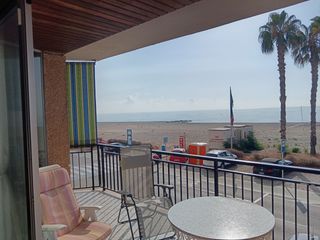 Casa adossada a Playa. Casa con vistas al mar