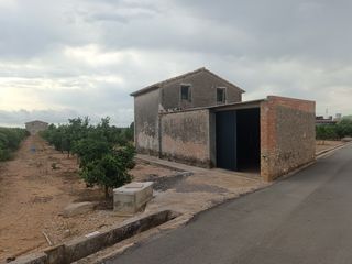 Masia a Piscinas
