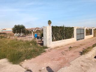 Propriété  Camino polígono. Terreno cerca del pueblo