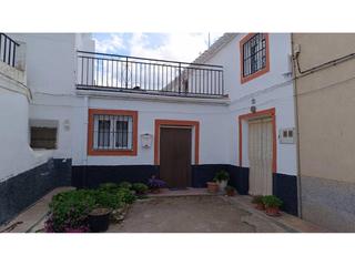 Casa  Ballesteros. En venta vivienda de dos plantas