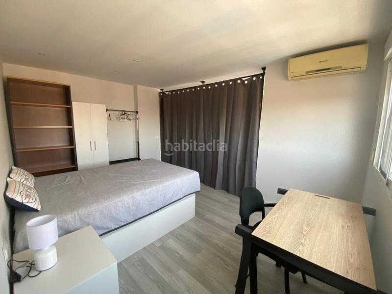 Foto 0502c677-785b-49ba-a49d-3a4d68a07cf3. Alquiler piso en alquiler vivienda para todo el año en Almería