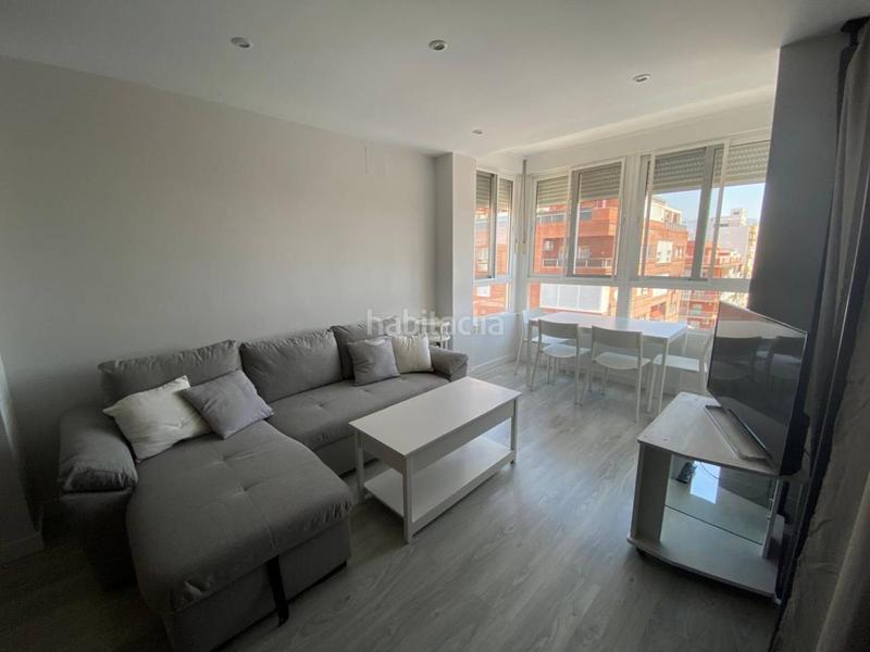 Foto 6ef83bb6-f644-421d-b815-78575f84997d. Alquiler piso en alquiler vivienda para todo el año en Almería