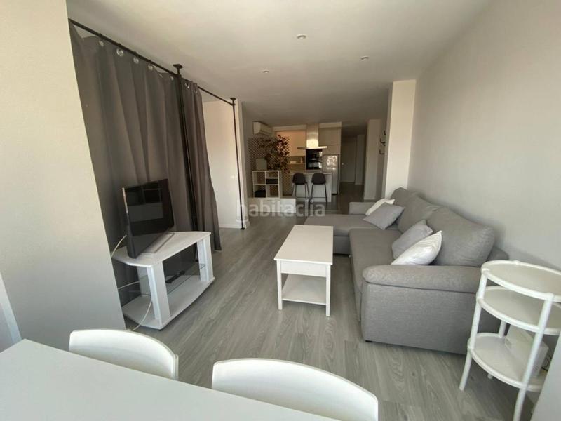 Foto be0c4f3a-11cb-4a21-adf9-3d5e49451f25. Alquiler piso en alquiler vivienda para todo el año en Almería