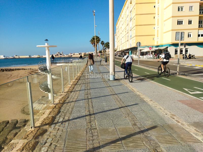 Foto 88141872-8263-4588-ad9e-784f22d7d4eb. Location appartement dans avenida amílcar barca 17d dans Cádiz