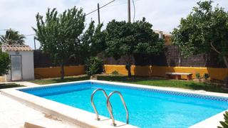 Rent Chalet in Camino de la mansonia 8. Rana verde