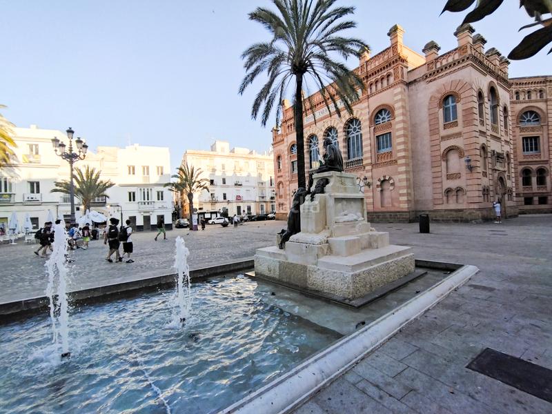 Foto e8e2ba36-fbb7-414b-9a13-5825ec46e785. Location appartement dans calle hércules 10 dans Alameda - Mentidero - Teatro Falla Cádiz