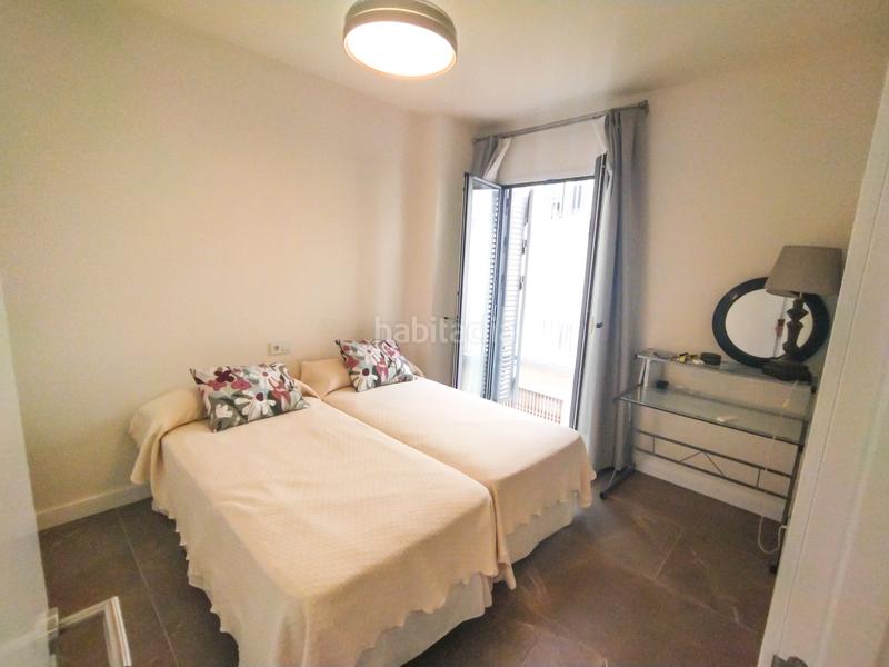 Foto b0734b5e-6b67-4f77-8897-adc4cb99f6f5. Location appartement dans calle enrique de las marinas 43 dans Cádiz