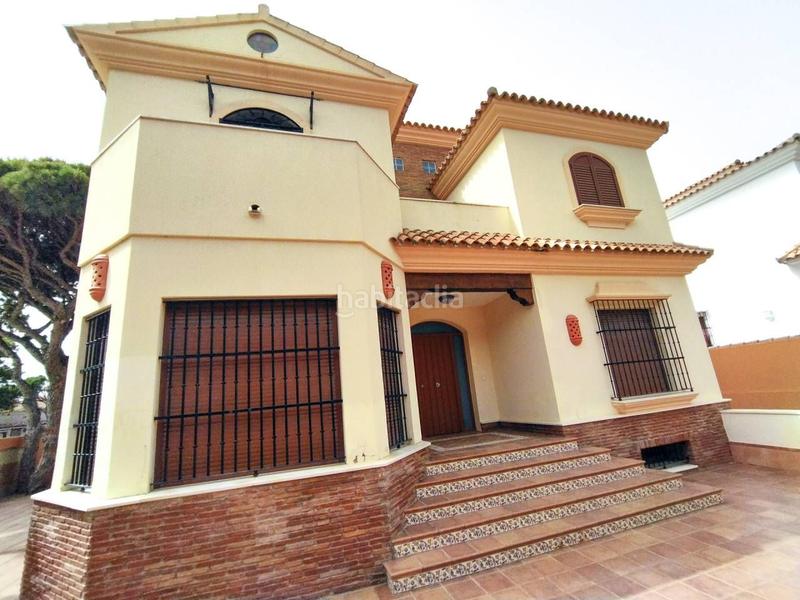 Foto 5d008e43-0512-4a8e-9cd2-024d1adf8e50. Chalet dans calle el boquerón 2 dans La Barrosa Chiclana de la Frontera