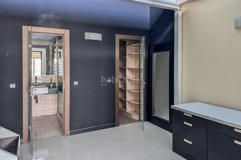 Foto 299f0b96-397e-4987-b81c-342f71ef7a2d. Loft a calle de cronos 24 a Simancas Madrid