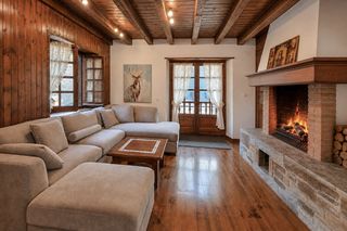 Casa aparellada a Travessia carretera 5a. Casa unifamiliar en garòs con excelentes vistas