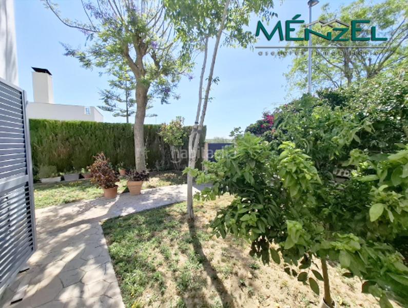 Foto 0b859ff2-4274-49a8-be92-f90f1b7cc2a3. Chalet en Espartinas pueblo Espartinas