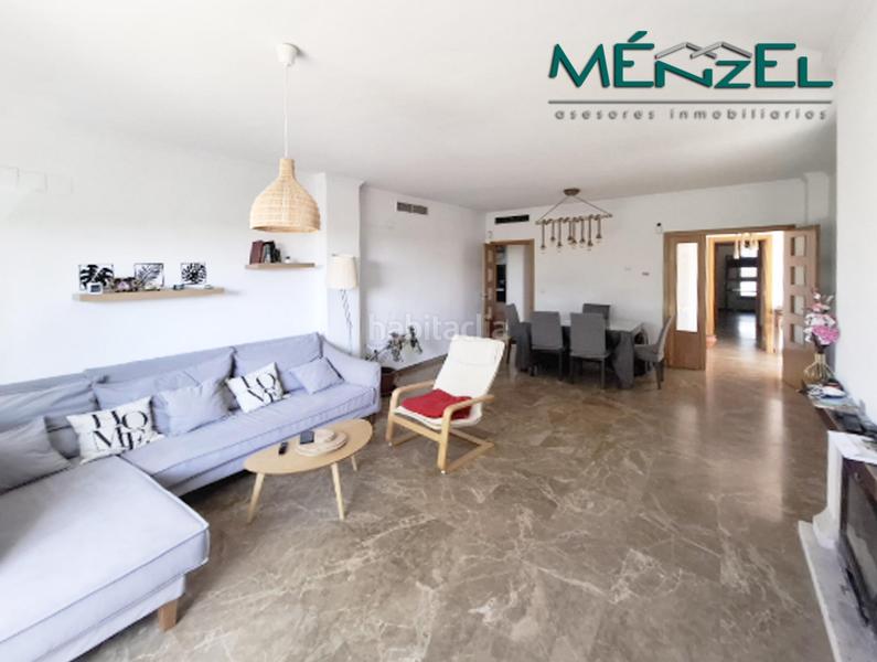 Foto 0b66a24a-9540-4adc-9933-0f7ae5c67361. Chalet mit heizung parking pool in Espartinas pueblo Espartinas