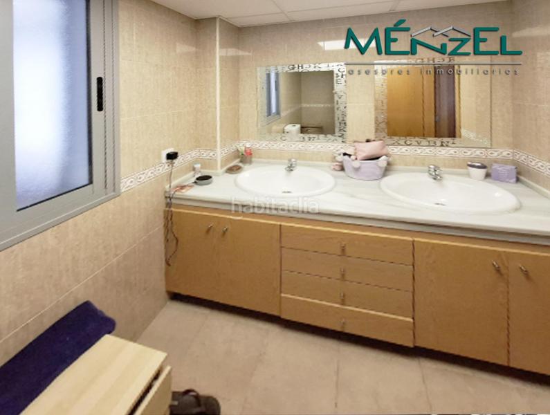 Foto 4d892a26-3bb2-42d3-8172-c55ddf9a371a. Chalet mit heizung parking pool in Espartinas pueblo Espartinas
