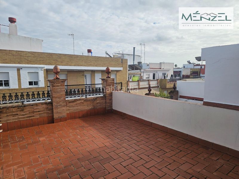 Foto d3a25c6a-eddd-419c-909f-76e1a219a590. Casa a Coria del Río