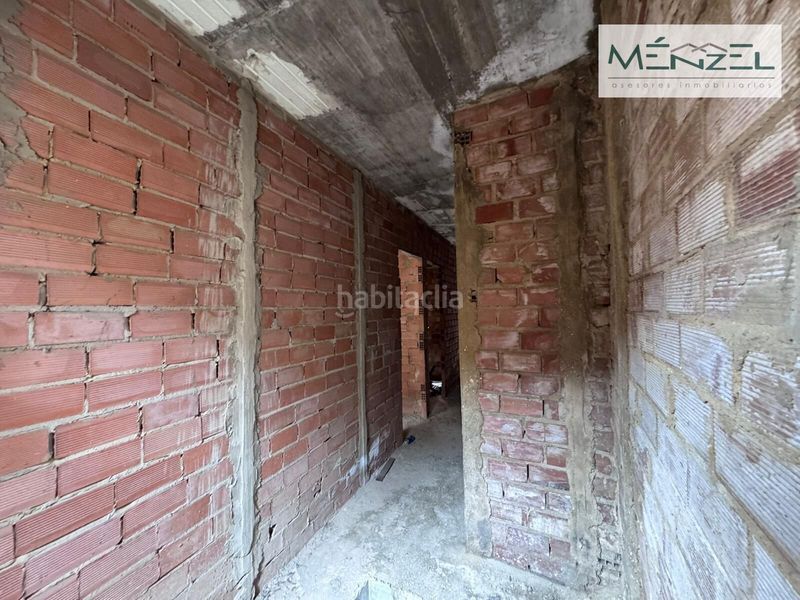Foto f5c79940-f498-40e9-819d-bc58fd8994e0. Edifici a Pilas