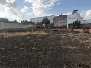 Terrain résidentiel à Belmez. Parcela urbana con 2 solares a la venta en belmez