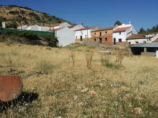 Terrain résidentiel à Belmez. Solar urbano de 1577 m2 en el hoyo belmez