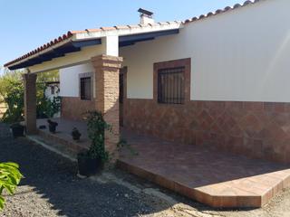 Xalet a Hinojosa del Duque. Parcela con vivienda entre hinojosa y valsequillo