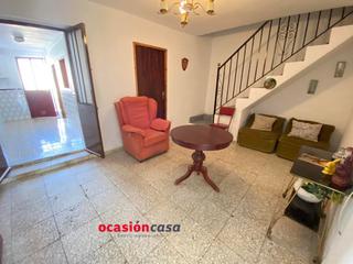Maison à Fuente Obejuna. Casa con tejado nuevo en la aldea de ojuelos altos