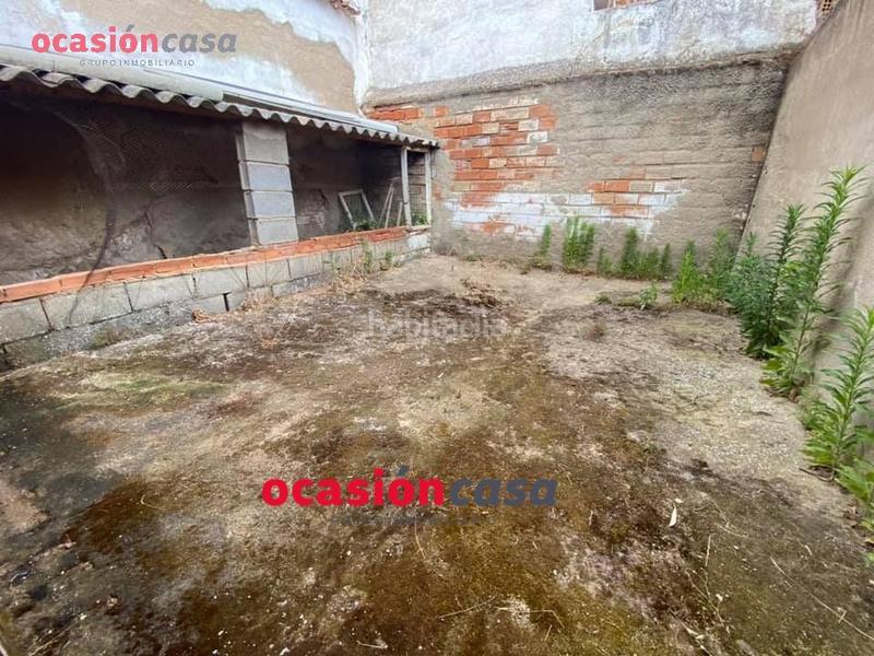 Foto ce4fc8ce-7de6-4f7e-9638-3bda48833c3c. Aparcament cotxe a Peñarroya - Pueblonuevo