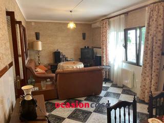 Maison à Peñarroya - Pueblonuevo. Casa con tejado nuevo a la venta en el centro