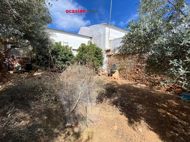 Foto 59e2f1e7-cd12-4bd9-9a44-f0bb9858ddcd. Parking coche cochera con patio a la venta en Fuente Obejuna