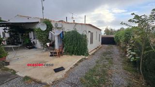 Terrain résidentiel à Belmez. Parcela rústica con casa y cochera