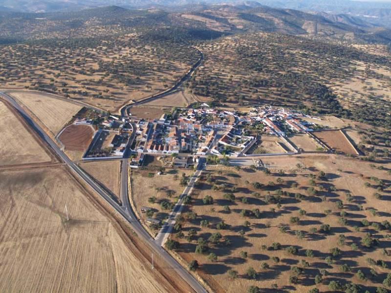 Foto bdb1a46d-0ca2-4975-bcd0-59d880a5f3a1. Casa a Fuente Obejuna