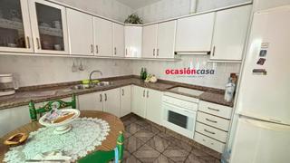 Casa in Peñarroya - Pueblonuevo. Casa con tejado nuevo en la zona de pueblonuevo