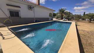 Wohngrundstück in Peñarroya - Pueblonuevo. Parcela con vivienda y piscina