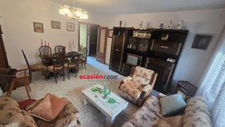 Maison à Peñarroya - Pueblonuevo. Casa tipo duplex con cochera a la venta