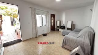 Casa a Peñarroya - Pueblonuevo. Casa con tejado nuevo a la venta