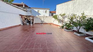 Casa in Fuente Obejuna. Casa reformada con gran patio a la venta