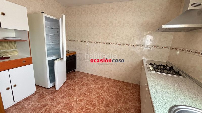 Foto ab11e47e-0470-4f45-9e88-7b9f120b407e. Edificio casa y piso independientes con tejado nuevo en Belmez