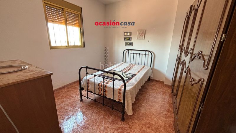 Foto c58b7caa-c69f-4815-a51c-cfe31281485f. Edificio casa y piso independientes con tejado nuevo en Belmez