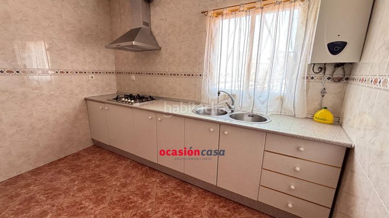 Foto fb462313-7984-466e-9f58-faf6ab6f15a2. Edificio casa y piso independientes con tejado nuevo en Belmez