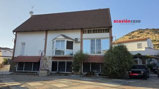 Maison à Belmez. Preciosa casa reformada con piscina a la venta